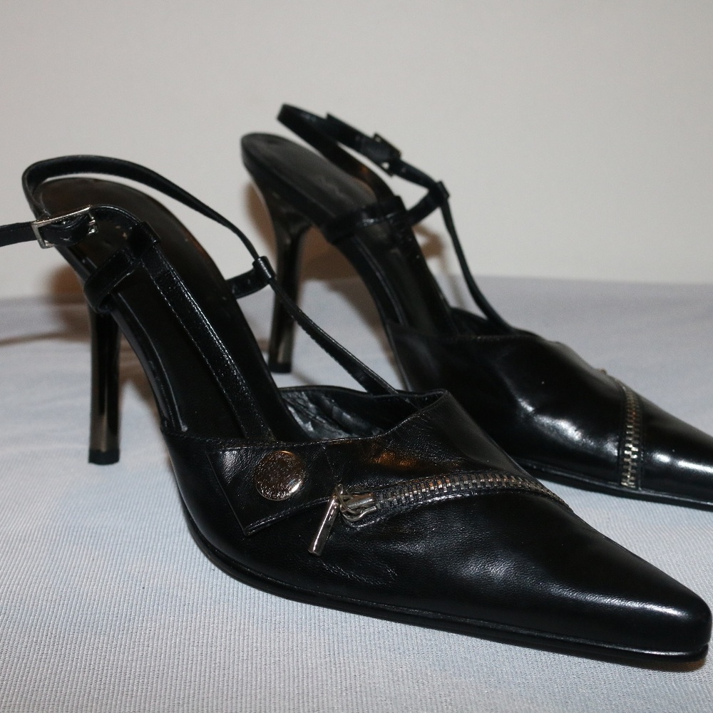 Nine West Black Leather Zipper Point Vintage Heel